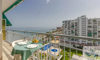 Excellent apartment with sea views